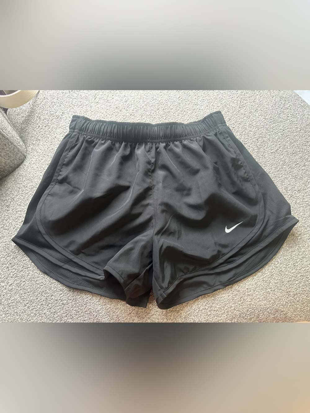 Nike Tempo Dri-FIT Black Running Shorts Women’s S Built-In Brief